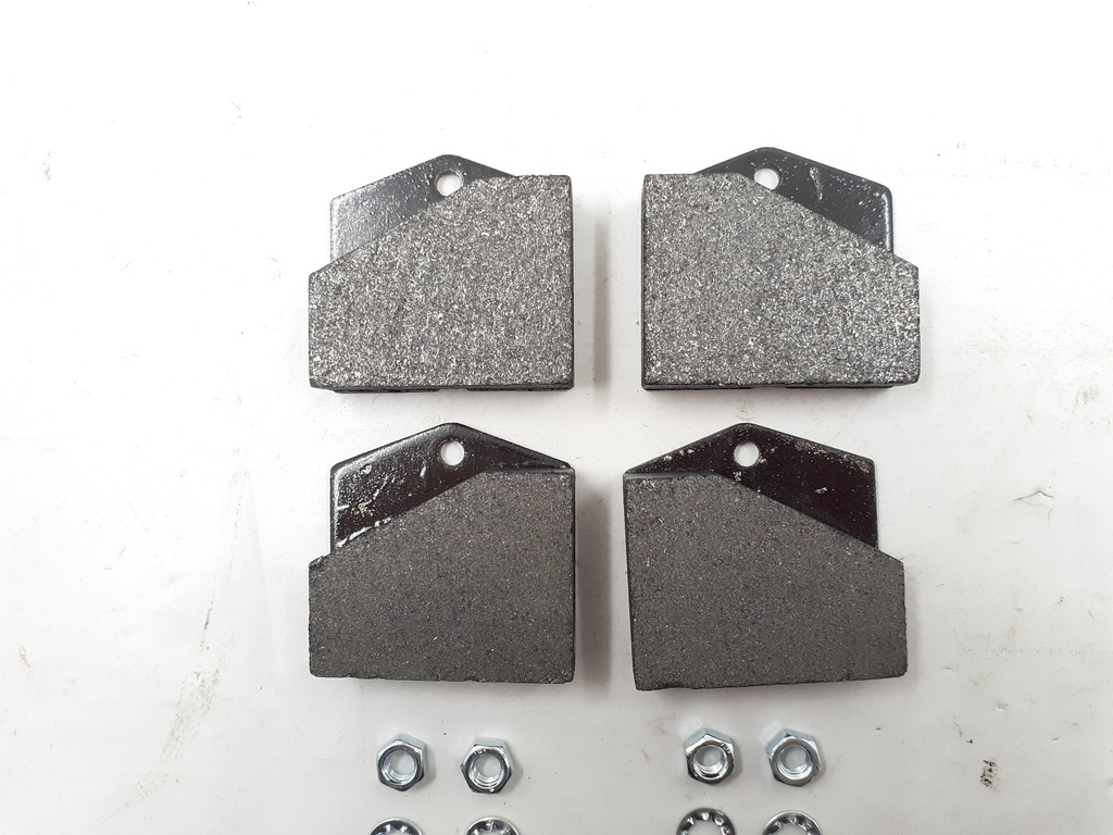 XJS XJ6/ XJ12 ETYPE INBOARD GIRLING HANDBRAKE PADS W/ FITTING KIT