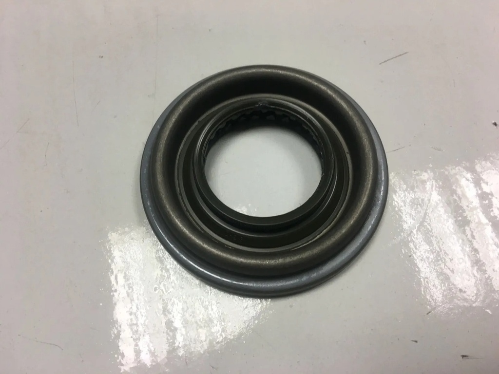 DIFFERENTIAL PINION OIL SEAL SMALL OD