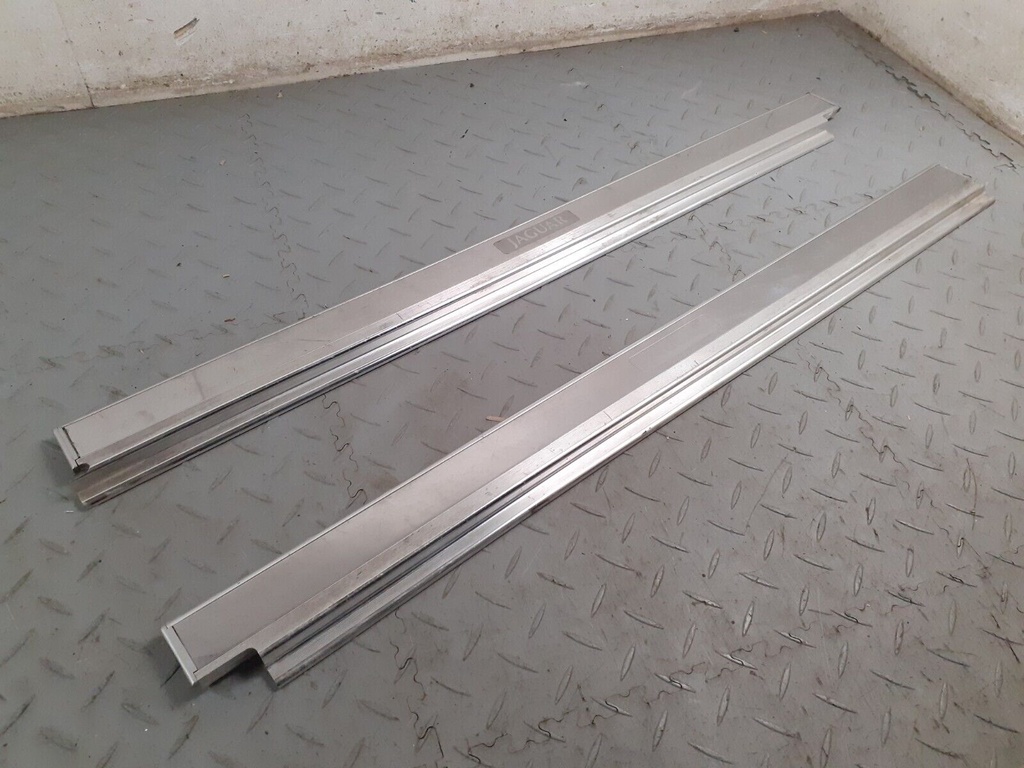 JAGUAR XJS HE COUPE PAIR KICK SILL PLATE TREAD CHROME STRIP DOOR KICKSTRIP  SEIL