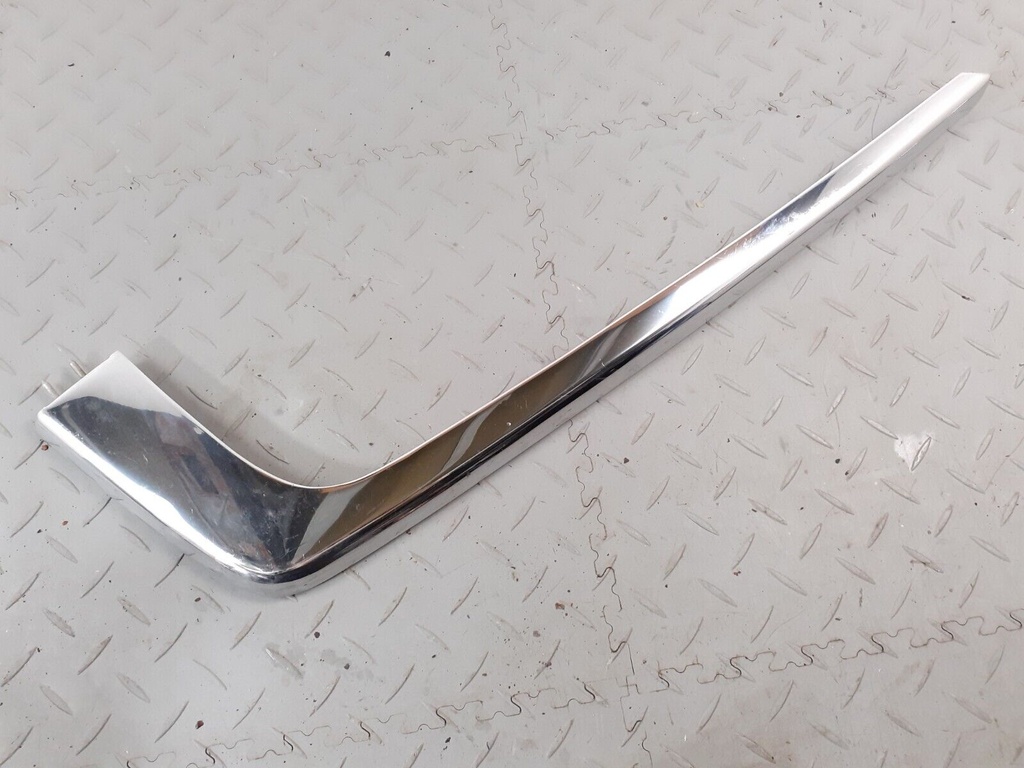 JAGUAR 1994-1996 XJS BACK BUMPER RIGHT RH REAR CORNER CHROME BLADE SECTION TRIM