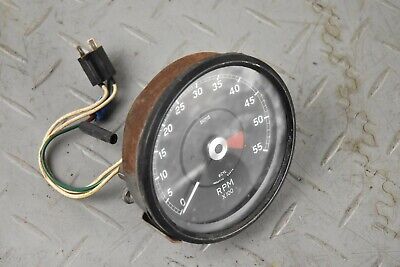 JAGUAR DAIMLER LIMOUSINE DS420 4.2 REVOLUTION COUNTER REV GAUGE C26802 NEGATIVE