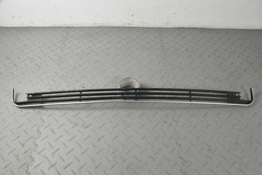 JAGUAR DAIMLER SERIES 3 XJ6 XJ12 UNDER CENTRE TRIM LOWER GRILL METAL BAC2479