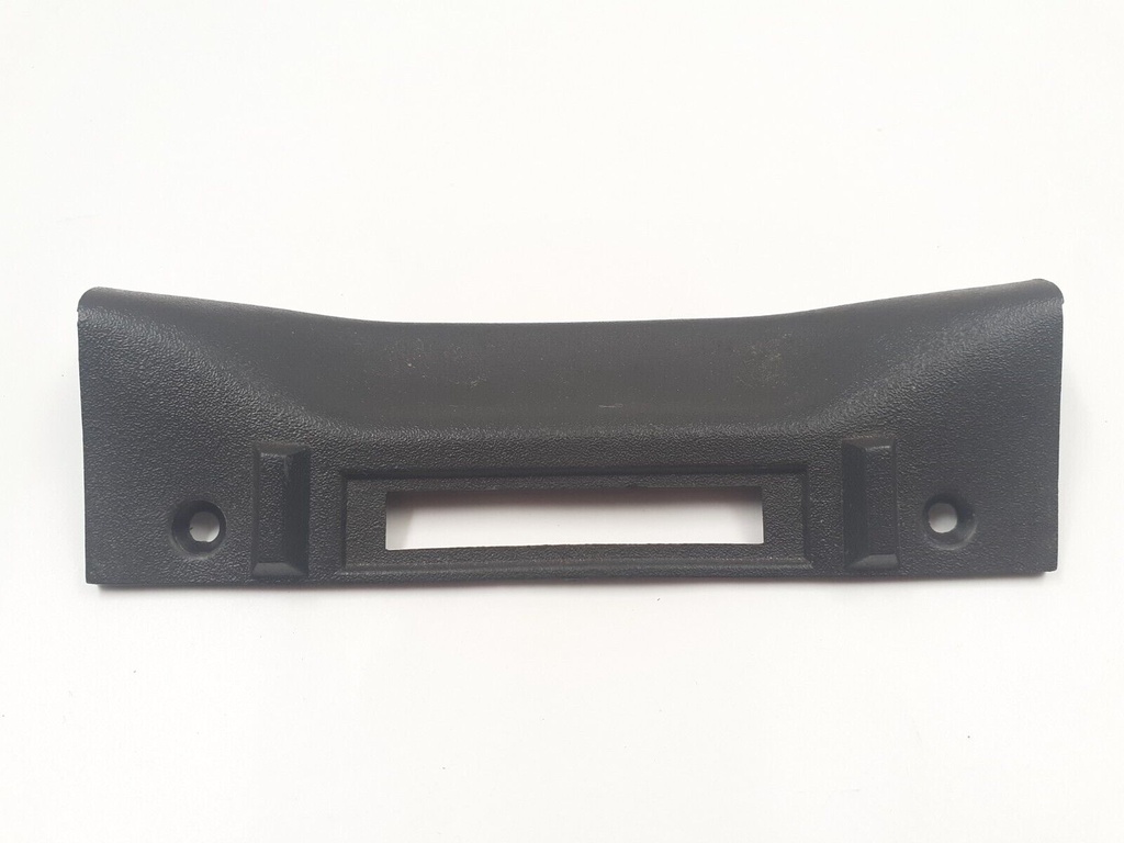 ARM REST MAGNETIC CATCH CLIP PLATE PLASTIC TRIM JAGUAR XK8 X300 USED SPARES