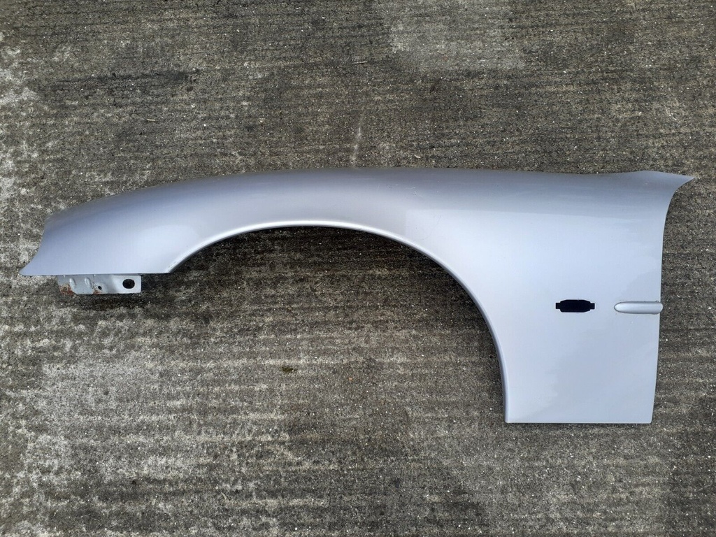 FRONT PASSENGER WING LEFT JAGUAR XK8 XKR X100 96-06 LH QUARTER FENDER PANEL TRIM