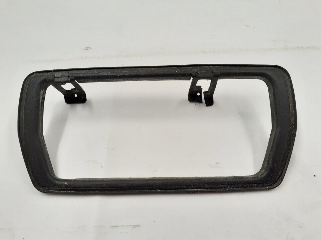 LEFT DOOR HANDLE SEAL JAGUAR XJS FACELIFT + LATE XJ40 XJ6 XJ12 PASSENGER BEC8977