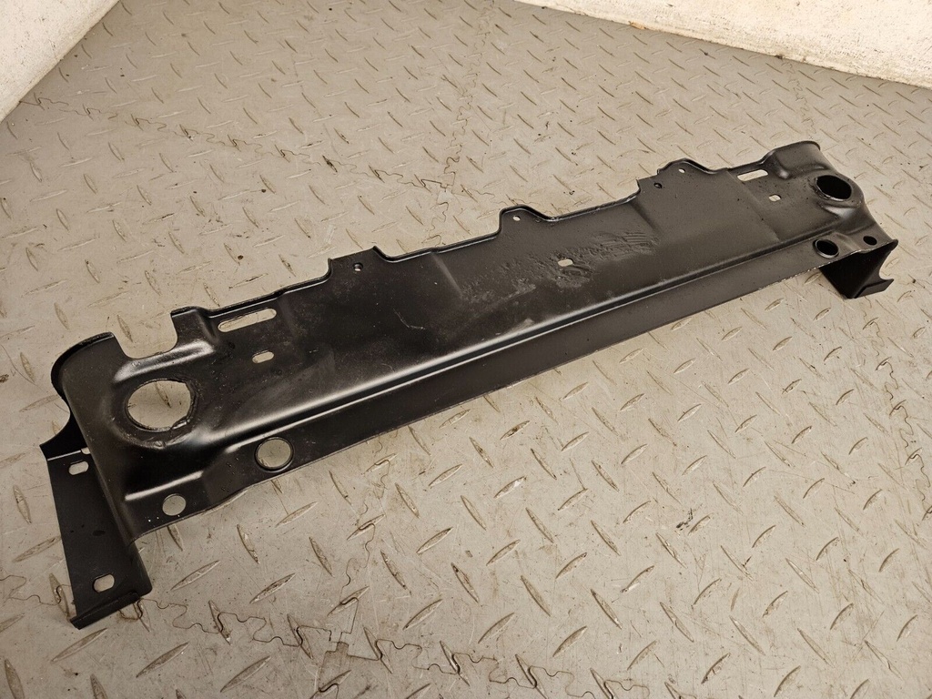 JAGUAR X300 LATE XJ40 RADIATOR UNDER PANEL FRONT FRAME SUPPORT SYSTEM BRACKET