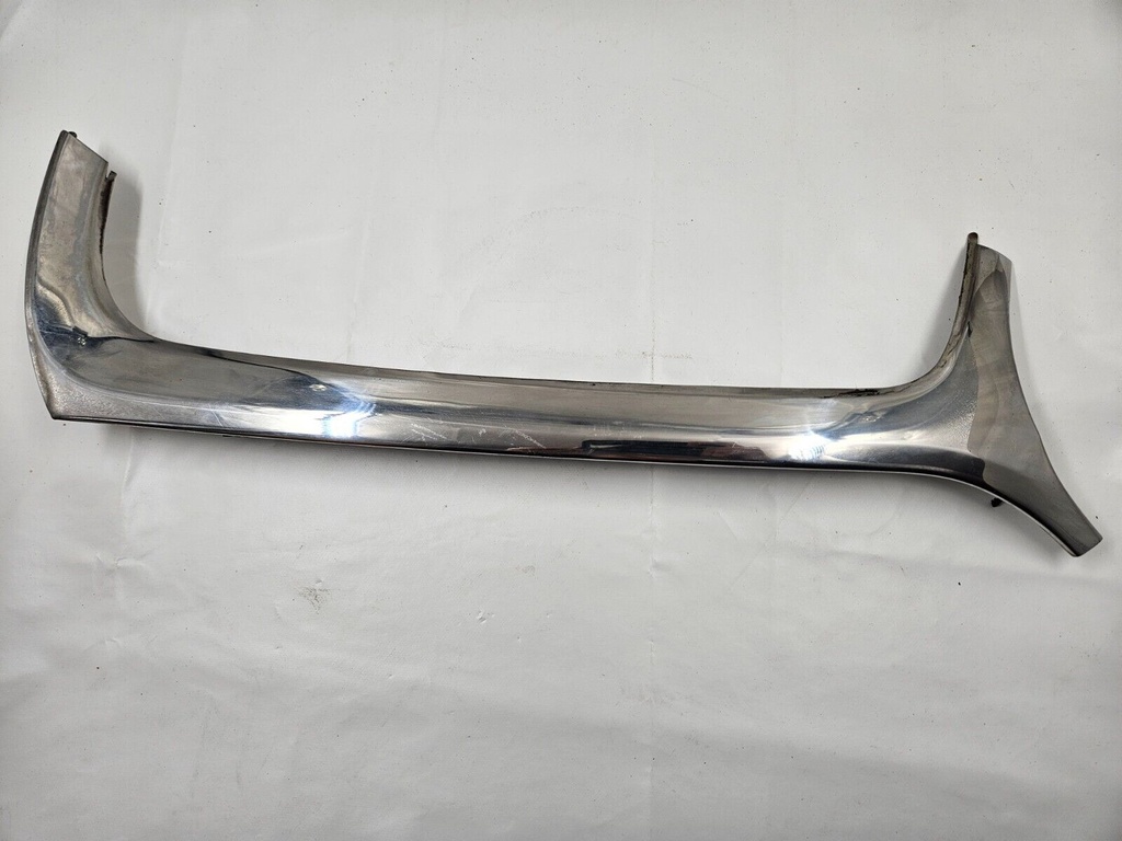 JAGUAR XJS FACELIFT LH N/S LEFT A POST CHROME WINDSCREEN FINISHER TRIM BAC4258