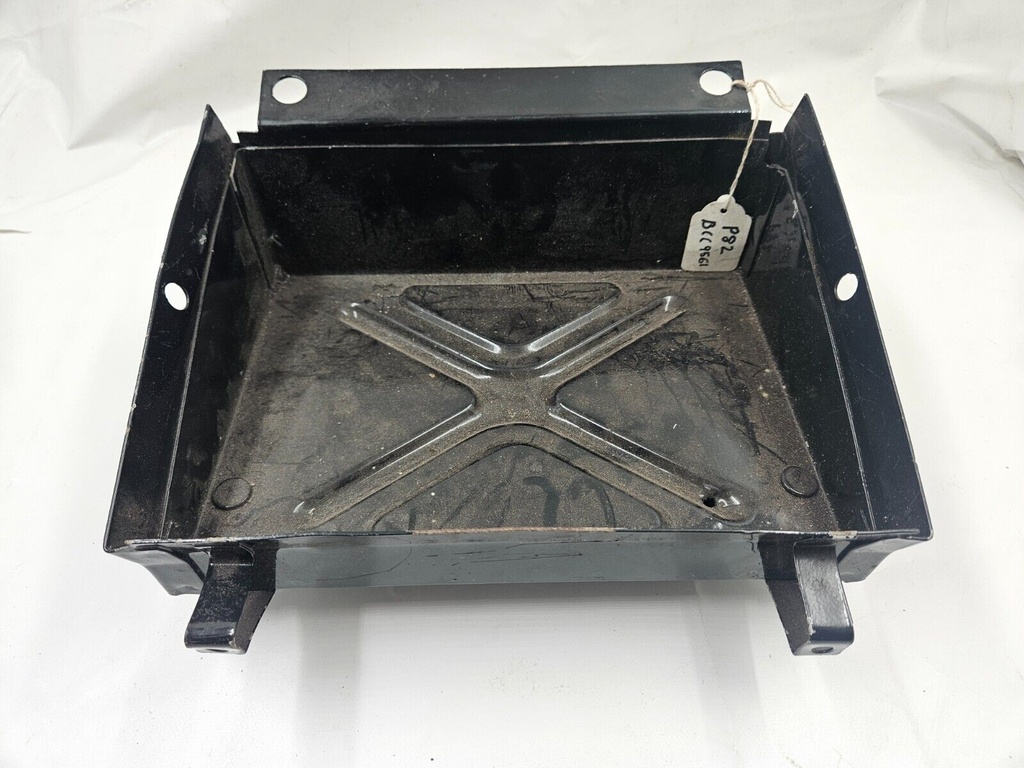 REAR BATTERY TRAY JAGUAR XJS PRE FACELIFT METAL FINISHER PLATE FUEL PUMP COVER