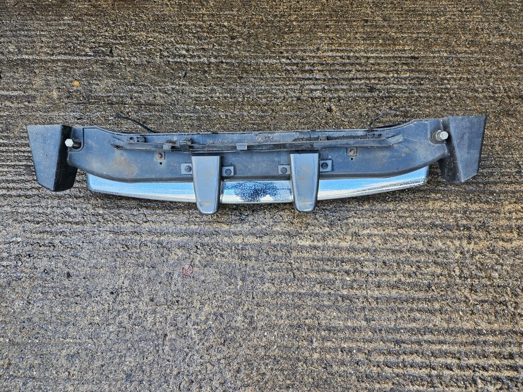 FRONT BUMPER BEAM JAGUAR XK8 XKR X100 96 - 01 MOUNT CENTRE CHROME OVER RIDERS