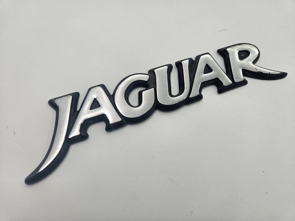 JAGUAR X100 XK8 SILVER BADGE TRIM EMBLEM JAG REAR END BOOT LID TRUNK REPLACEMENT