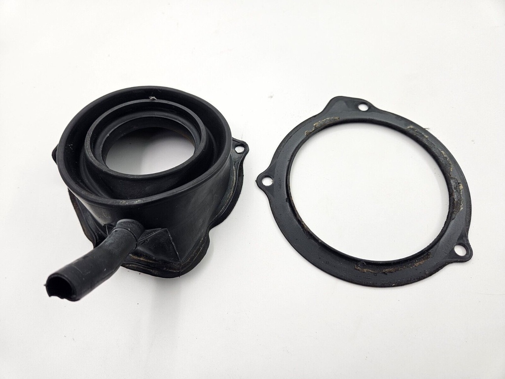 JAGUAR X100 XK8 FUEL FILLER GAITER NECK FIXTURE AND FITTINGS RUBBER SEAL