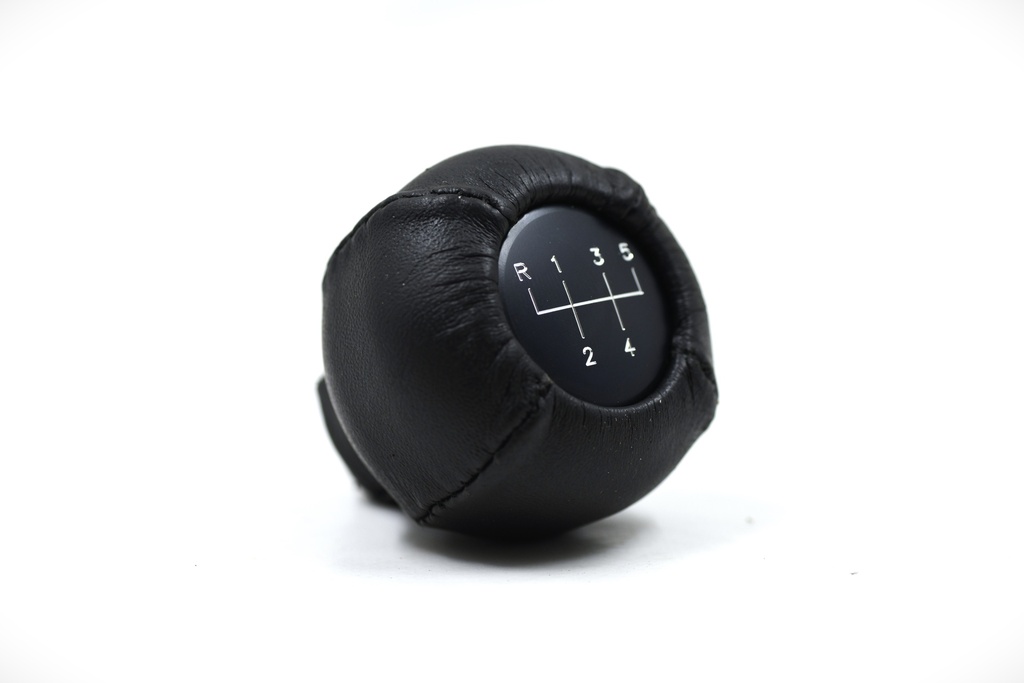 LEATHER TRIMMED GEAR KNOB FOR GETRAG GEARBOX