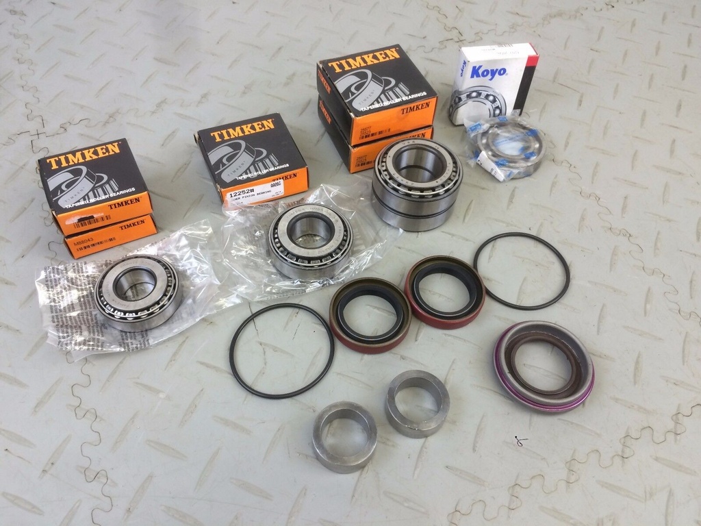 15HU XJ40 X300 DIFFERENTIAL BEARING AND SEAL KIT