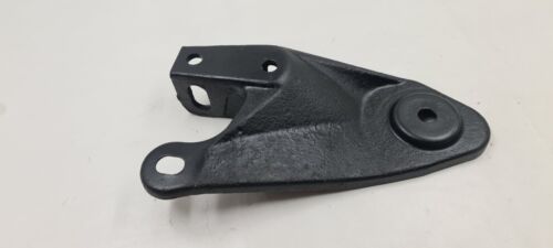 JAGUAR XK8 XKR REAR SUBFRAME RIGHT SIDE FOOT FEET SUPPORT A FRAME BRACKET PLATE