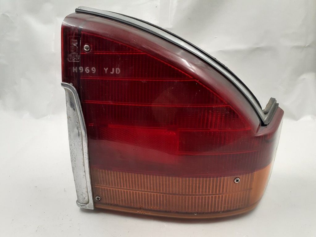 JAGUAR XJS OFFSIDE RIGHT HAND SIDE O/S REAR LAMP LIGHT CLUSTER LENS DAC5584