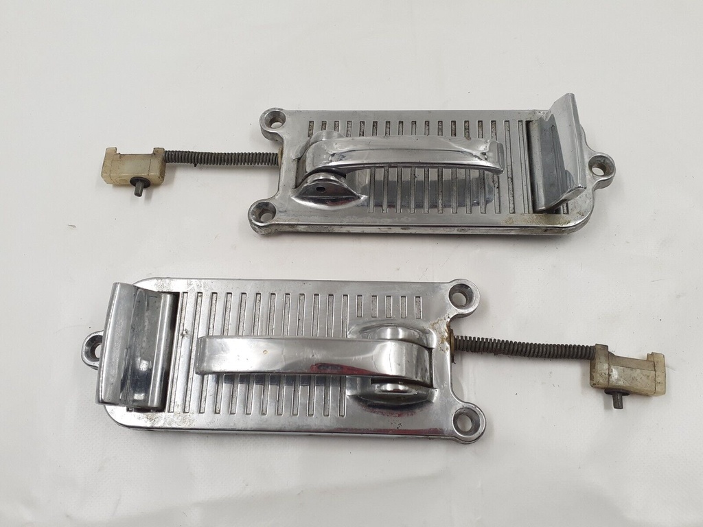 JAGUAR XJ12 XJ6 SERIES 1 PAIR OF DOOR HANDLES LEVER INTERNAL INNER TRIM METAL