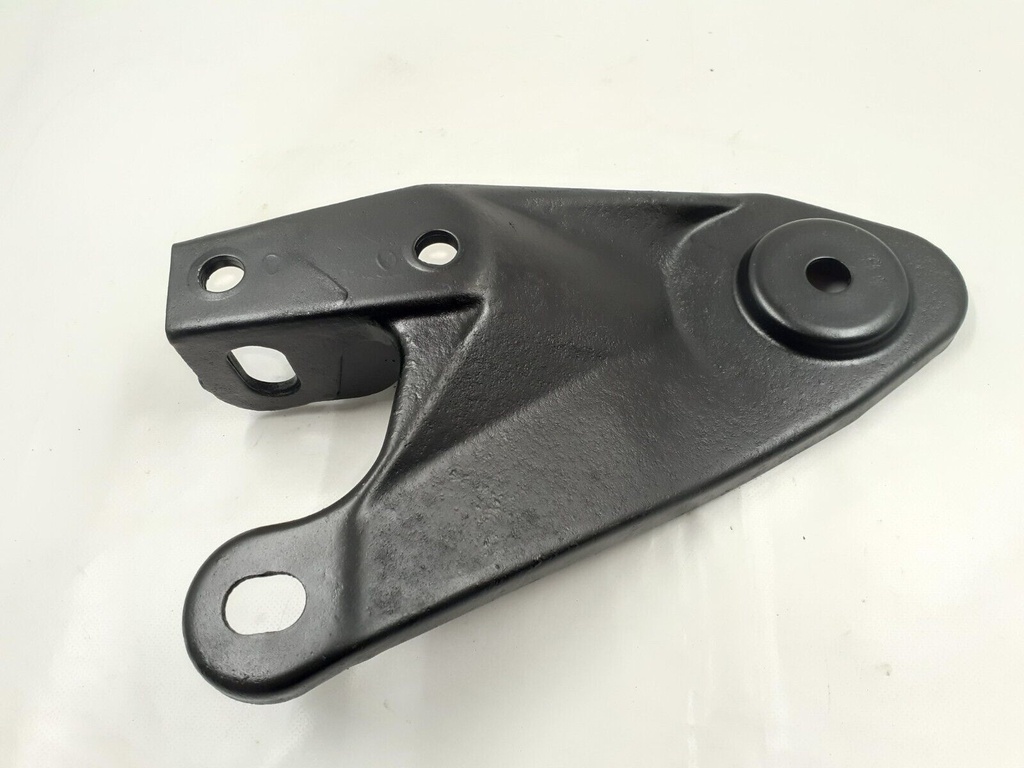 JAGUAR XK8 XKR CONVERTIBLE REAR SUBFRAME LEFT FOOT FEET SUPPORT A FRAME BRACKET