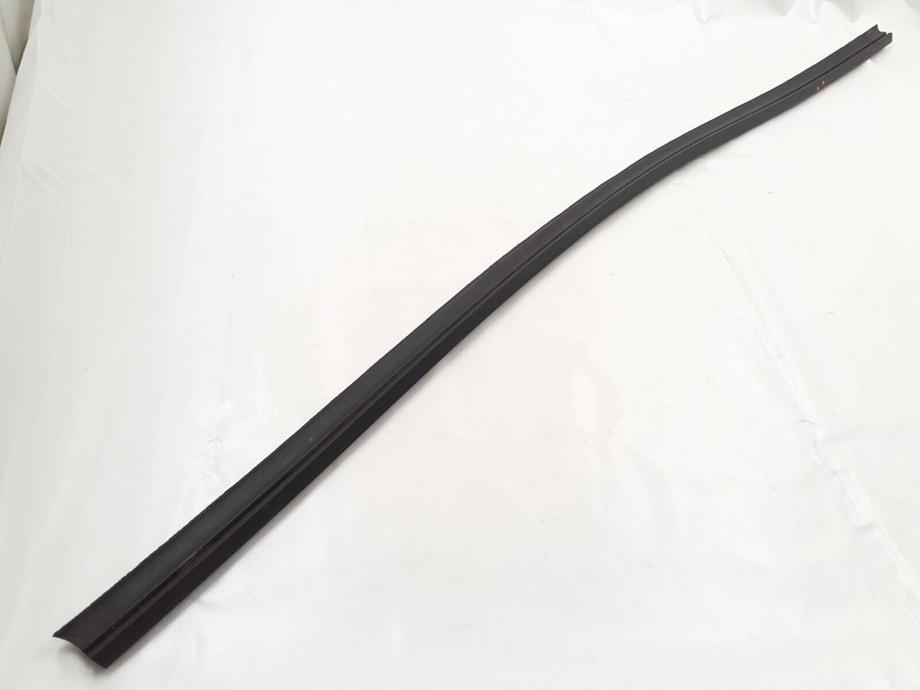 JAGUAR XJ X300 LWB WINDOW SCRAPER SEAL OUTER RUBBER EXTERIOR FITTINGS