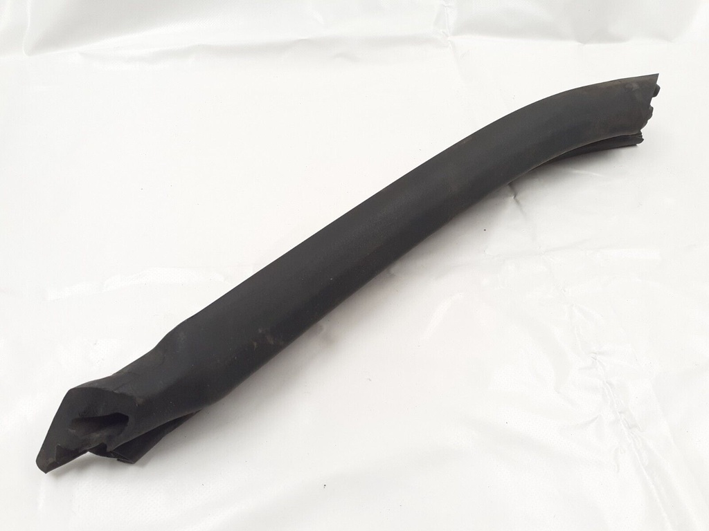 JAGUAR XK8 XKR CONVERTIBLE ROOF HOOD FRAME RUBBER SEAL LEFT HAND REAR NEARSIDE