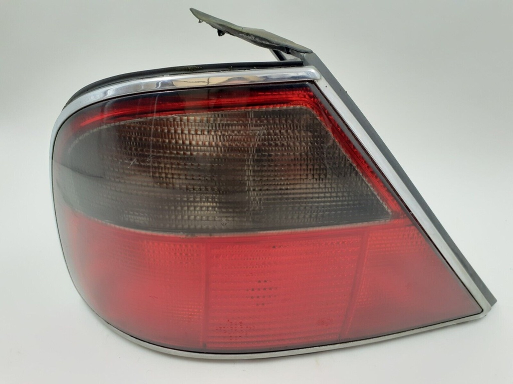 JAGUAR XJ8 X308 X300 XJ6 XJ12 LEFT N/S REAR LIGHTS LAMP LENS CHROME BEZEL LENS