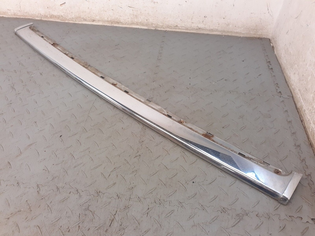 JAGUAR DAIMLER XJ6 XJ40 XJ81 REAR BUMPER CHROME CENTRE BLADE STRIP BEC24152 BUMP