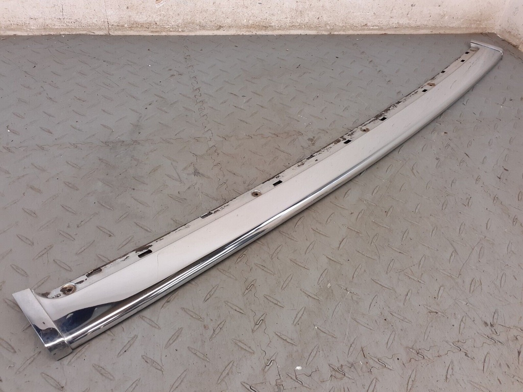 JAGUAR DAIMLER XJ6 XJ40 XJ81 REAR BUMPER CHROME CENTRE BLADE STRIP BEC24152 BUMP