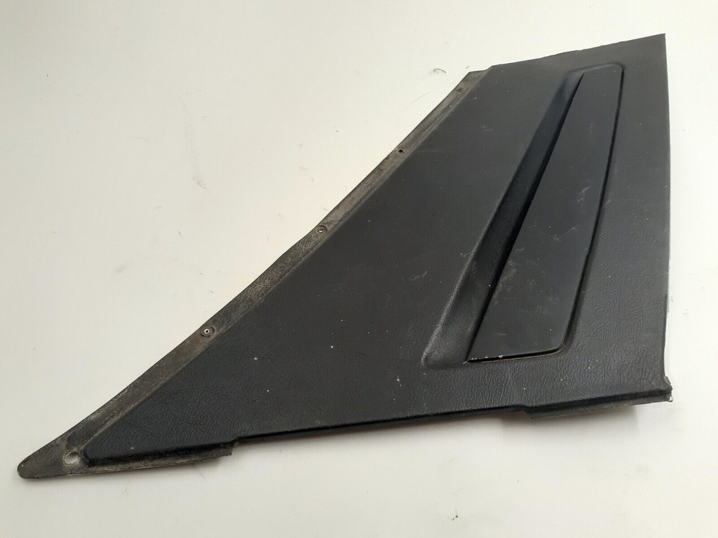 Jaguar XJS 79-91 REAR QUARTER WINDOW VENT PANEL TRIM BLACK RIGHT SIDE DRIVERS