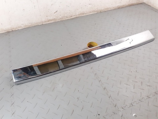 [BCC3434-HT 4326] JAGUAR XJS PRE FACELIFT CENTRE REAR CHROME BLADE FINISHER TRIM SECTION BCC3434