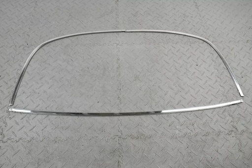 [BEC3086, BEC3085, BEC3084-PRC3831] JAGUAR XJS FACELIFT REAR WINDSCREEN SURROUND CHROME FINISHER BEC3086 BEC3084