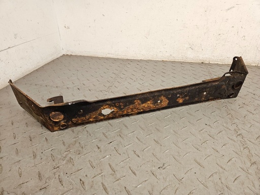 [CAC9699-8468 JF] JAGUAR XJ6 12 EARLY XJ40 FRONT UNDER RADIATOR SLAM PANEL METAL MOUNTING BRACKET