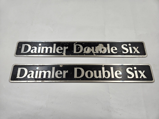 [-8484 JB6] JAGUAR XJ12 X300 XJ81 DAIMLER DOUBLE SIX V12 INLET MANIFOLD SCRIPT WRITING BADGE