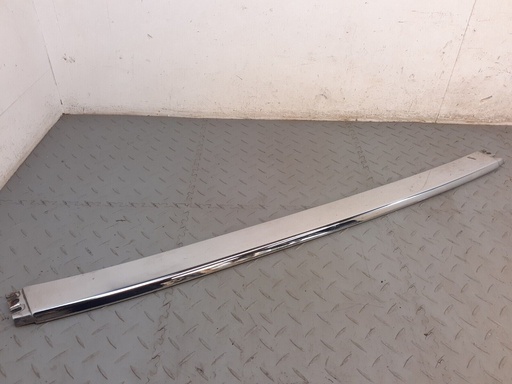 [BBC5181-7354 HH] JAGUAR SERIES 3 S3 XJ6 XJ12 REAR CENTRE CHROME TRIM BLADE FINISHER BBC5181