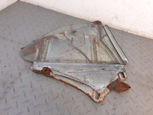 JAGUAR SERIES 2 COUPE REAR LEFT LH NSF DOOR GLASS WINDOW ORIGINAL SPARES REPAIR