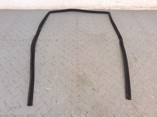 [BCC6690-7500 J5] JAGUAR XJS PRE FACELIFT COUPE DOOR GLASS CHANNEL TRACK SEAL FELT LEFT AND RIGHT