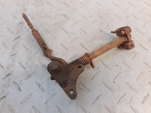 JAGUAR MK2 4HA HANDBRAKE CABLE MECHANISM AXLE COMPENSATOR