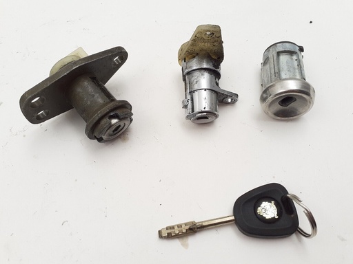 JAGUAR X300 X308 XK8 LOCK SET WITH KEY BOOT DOOR AND IGNITION REPLACEMENT