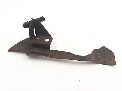 JAGUAR XJ6 XJ12 SERIES 1 RIGHT OFFSIDE FRONT BRAKE DISC DUST SHIELD BRAKE PIPE